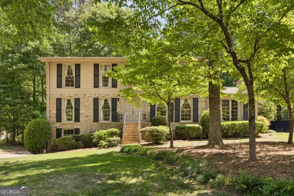 2450 Castle Lane Ne, Marietta, GA 30062