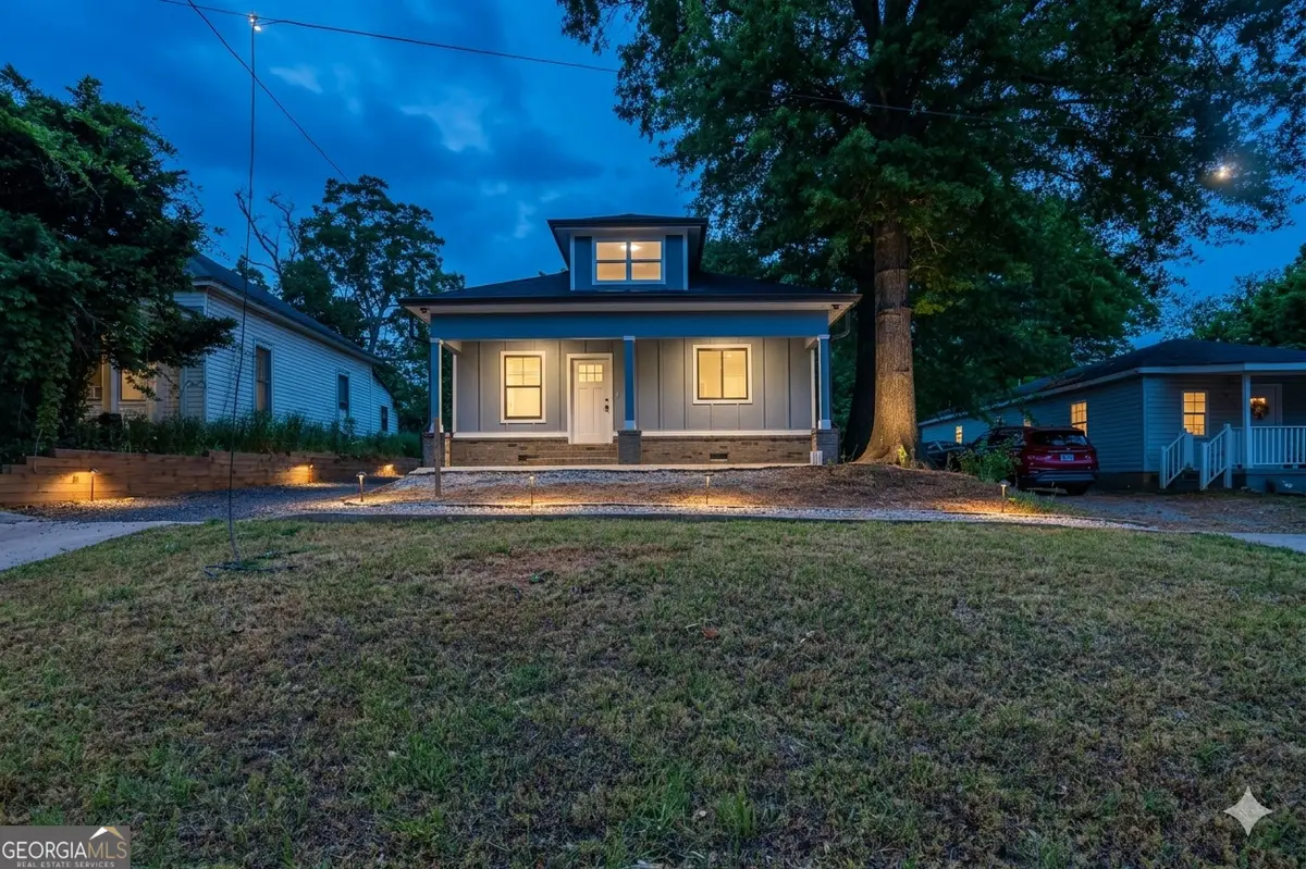 607 E Solomon Street, Griffin, GA 30223 - #1