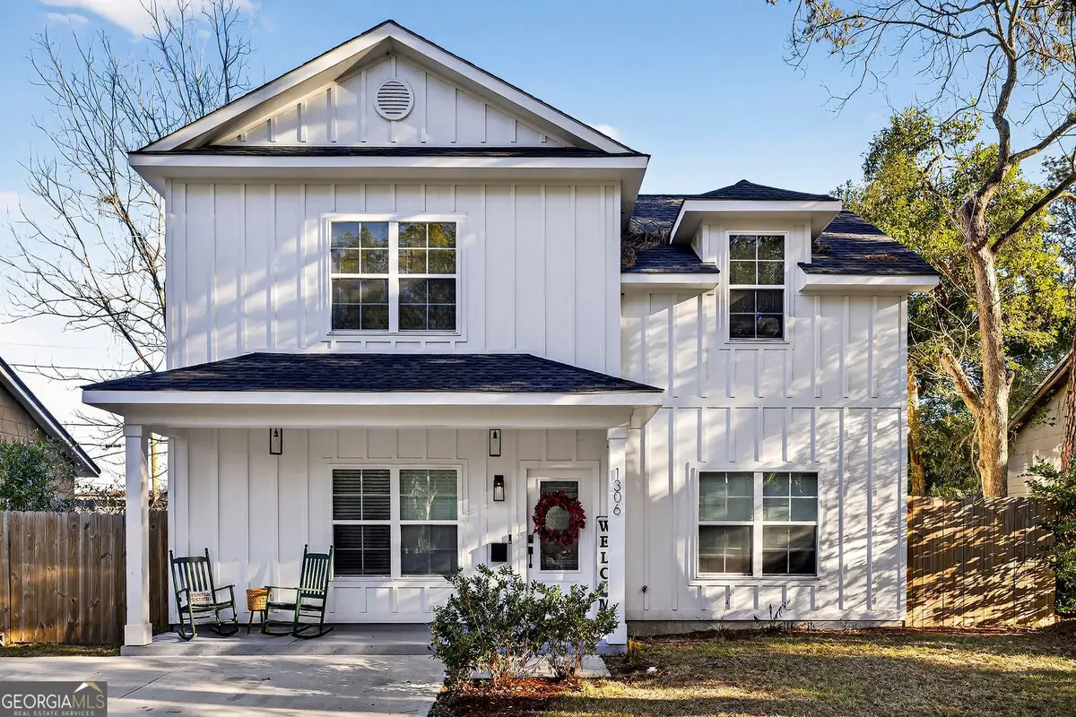 1306 E Waldburg Street, Savannah, GA 31404 - #1