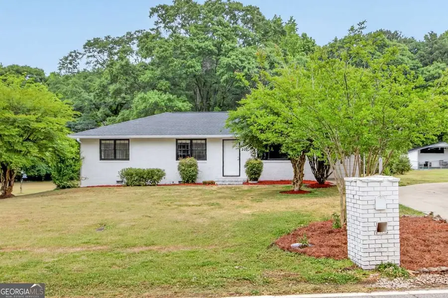 207 Buena Vista Street, Winder, GA 30680 - #2