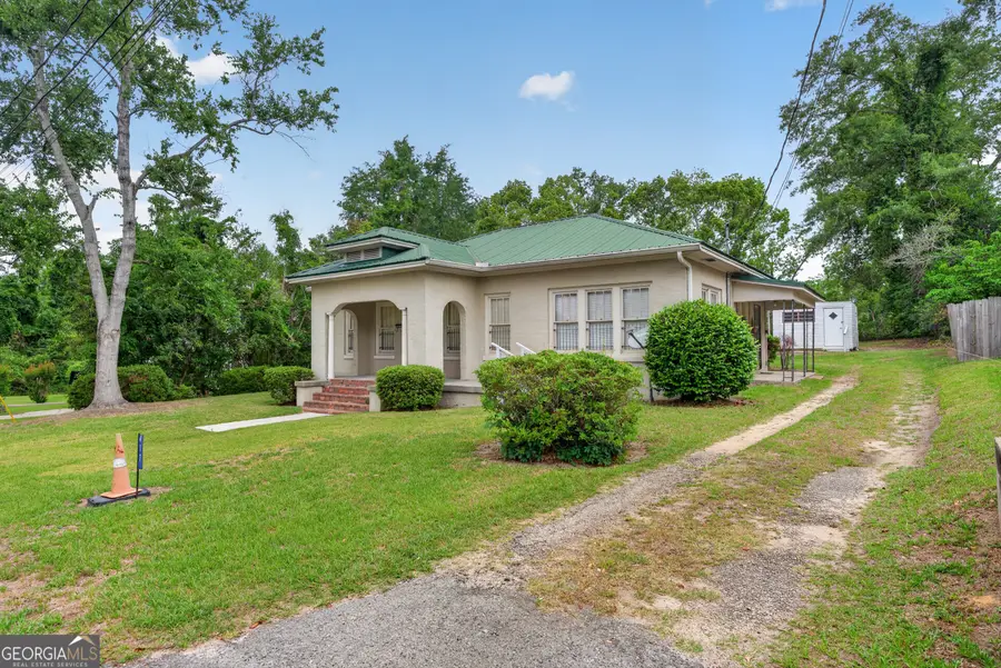 417 E Sellers Street, Douglas, GA 31533 - #3
