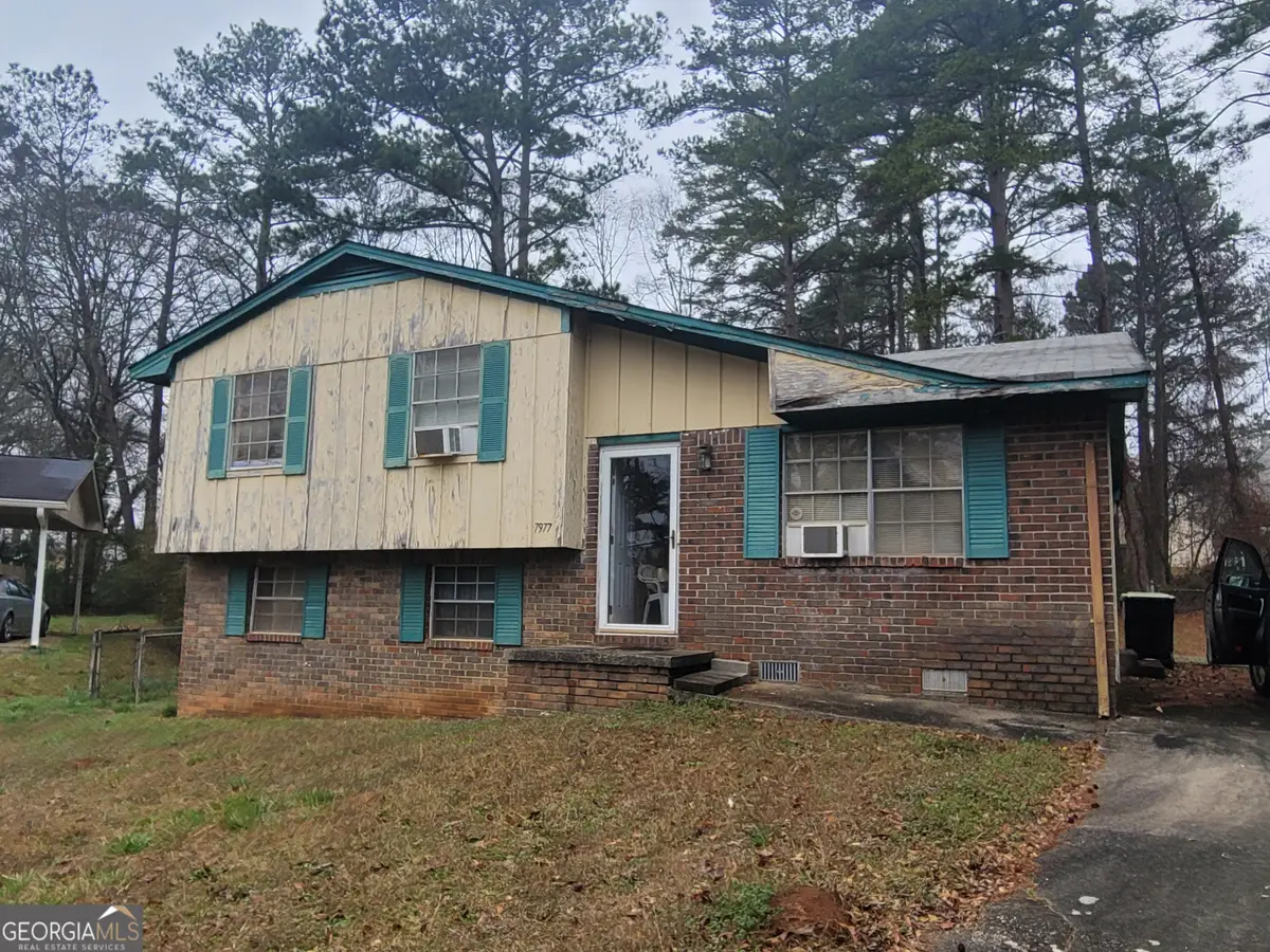 7977 Flanders Ct, Jonesboro, GA 30238 - #1