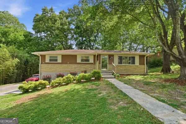 1004 W Lewis Street, Rossville, GA 30741