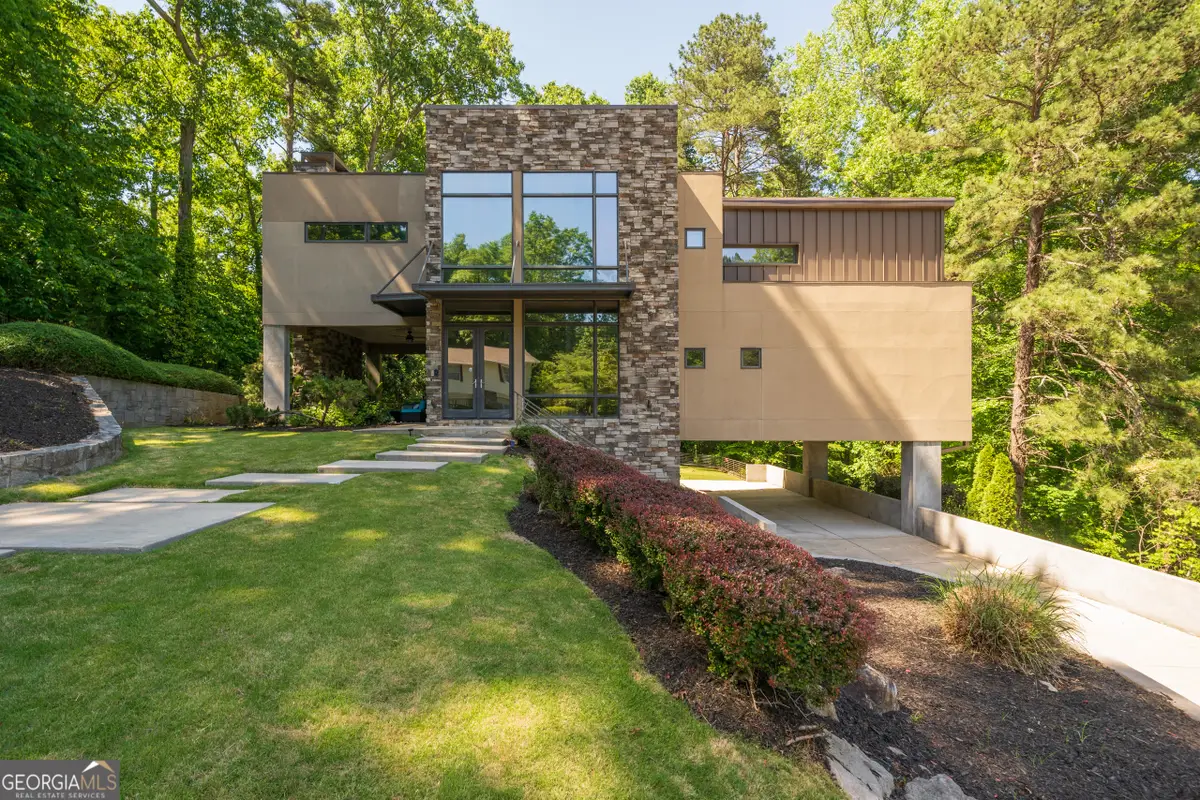 643 Larchmont Circle Nw, Atlanta, GA 30318 - #1