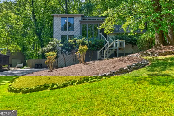 226 Watkins Glen Drive Ne, Kennesaw, GA 30144