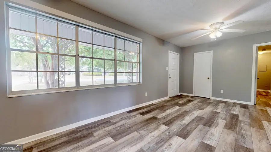 402 Pineview Drive, Waycross, GA 31501 - #3
