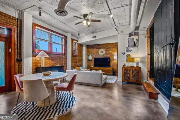 908 Juniper Street Ne #APT 4, Atlanta, GA 30309