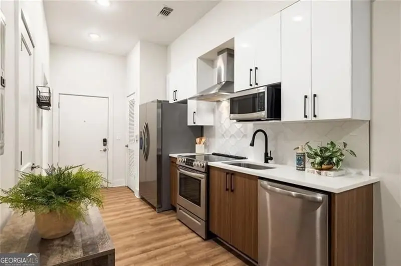 112 Rogers Street Ne #202, Atlanta, GA 30317 - #3