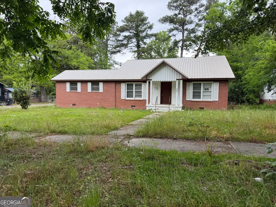 225 W Jessamine Street, Fitzgerald, GA 31750 - #3
