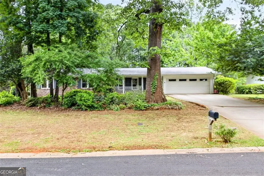 5623 Crestwood Drive, Stone Mountain, GA 30087 - #2