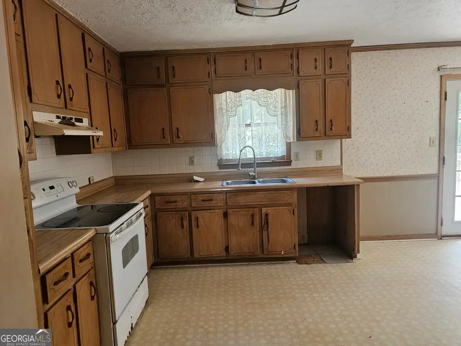 35 Stone Creek Drive, Covington, GA 30016 - #2