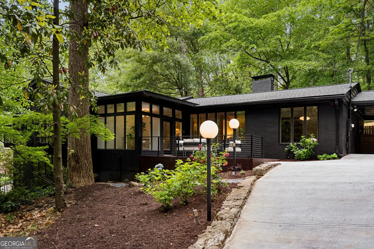 922 Barton Woods Road Ne, Atlanta, GA 30307 - #1