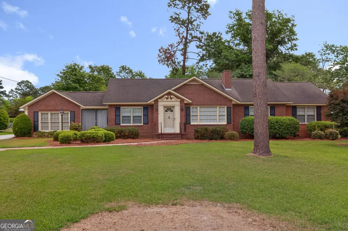 447 S College Street, Metter, GA 30439 - #1