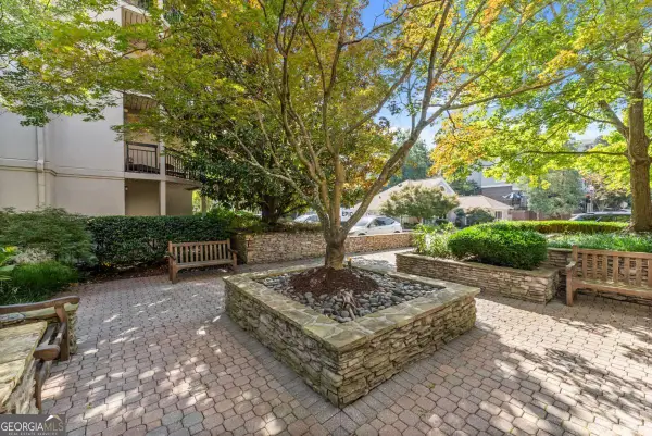 1406 River Green Drive Nw, Atlanta, GA 30327