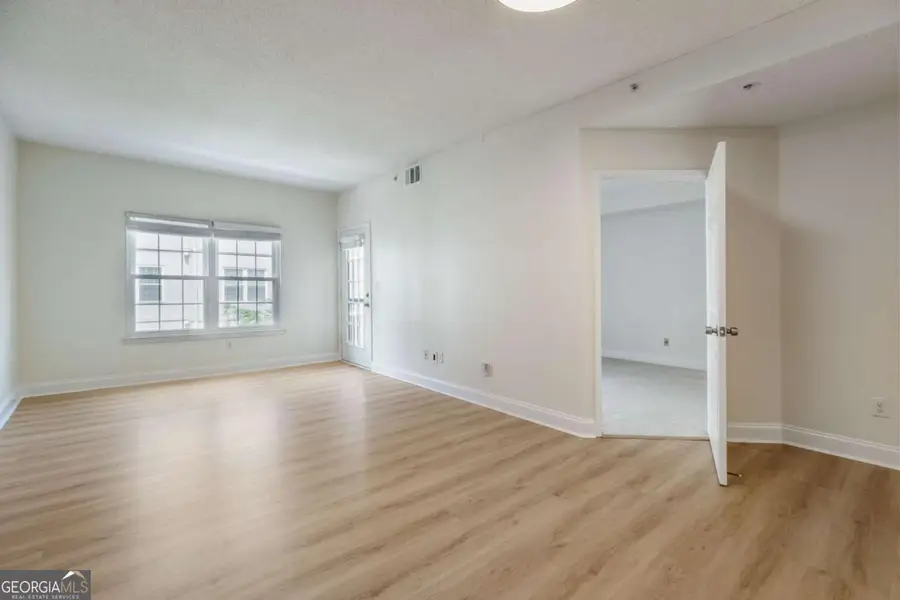 1075 Peachtree Walk Ne #A301, Atlanta, GA 30309 - #3