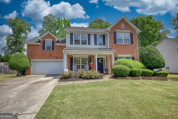 725 Beckenham Walk Dr, Dacula, GA 30019