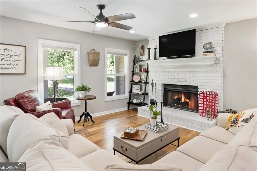 5627 Pinewood Drive, Flowery Branch, GA 30542 - #3