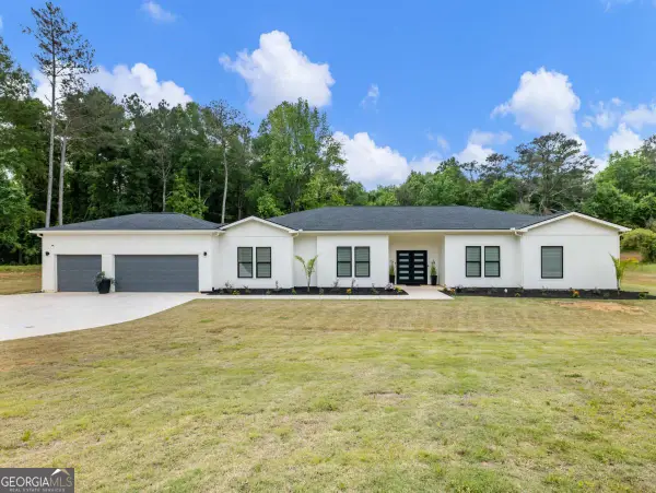 586 Cook Drive, Ellenwood, GA 30294