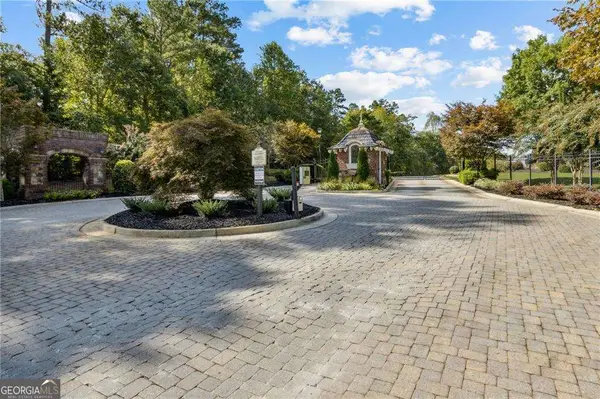 1194 Pinnacle Drive, Hoschton, GA 30548
