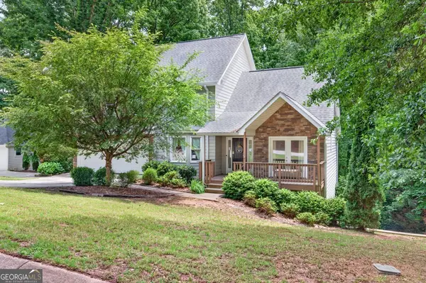 465 Emerald Lake Lane, Sugar Hill, GA 30518