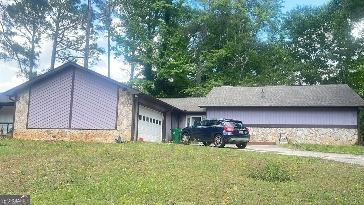 5025 Stoney Point Circle, Stone Mountain, GA 30088 - #1