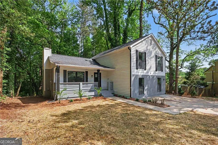 1027 Mainstreet Lake Drive, Stone Mountain, GA 30088 - #3