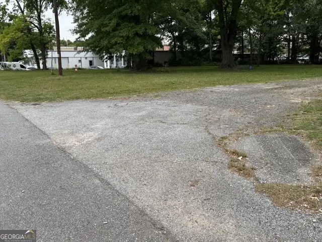 127 E Washington Avenue, Fayetteville, GA 30214 - #2