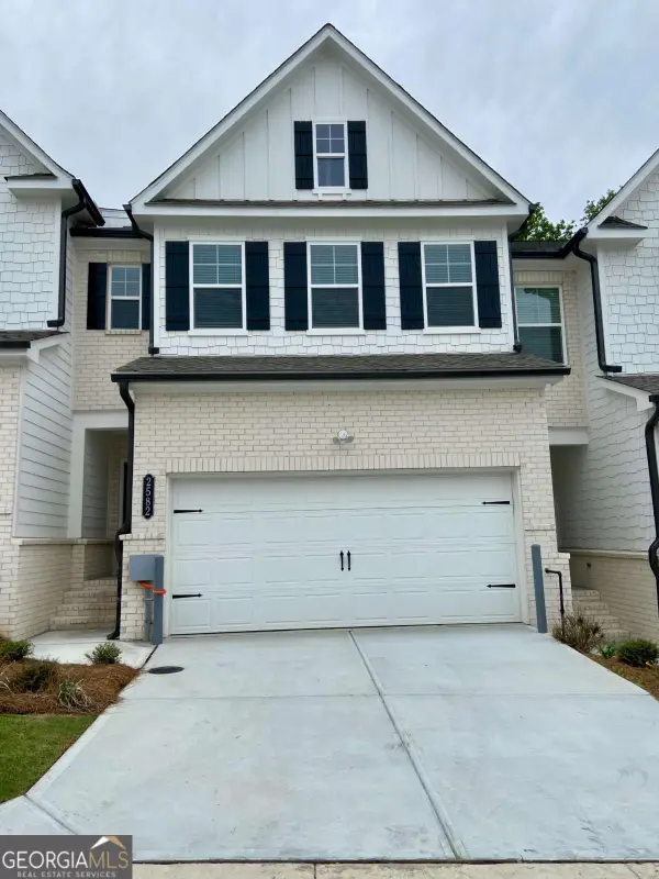 2582 Adventure Way, Doraville, GA 30360