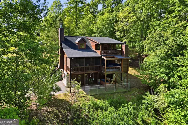 303 Pine Forest Loop, Blue Ridge, GA 30513