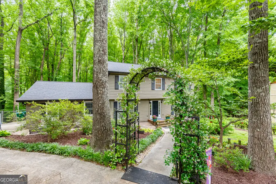 3672 Stonelake Court Sw, Lilburn, GA 30047 - #2