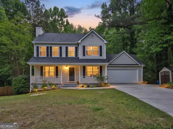379 Creek Crossing Court, Grayson, GA 30017