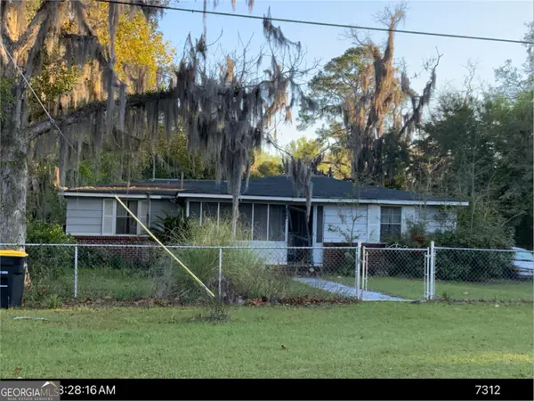 204 Trumbull Street, Darien, GA 31305