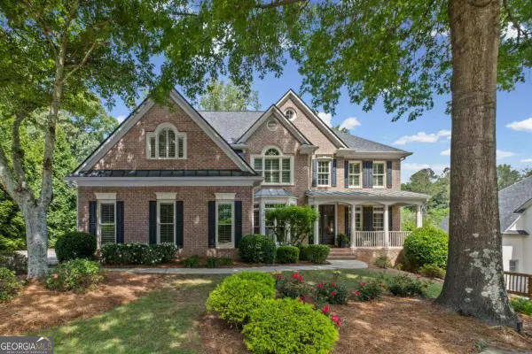 402 Greyfield Dr., Canton, GA 30115