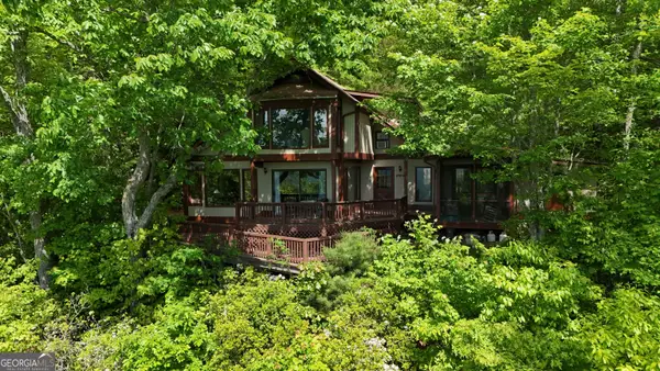 1491 Black Branch Road, Rabun Gap, GA 30568
