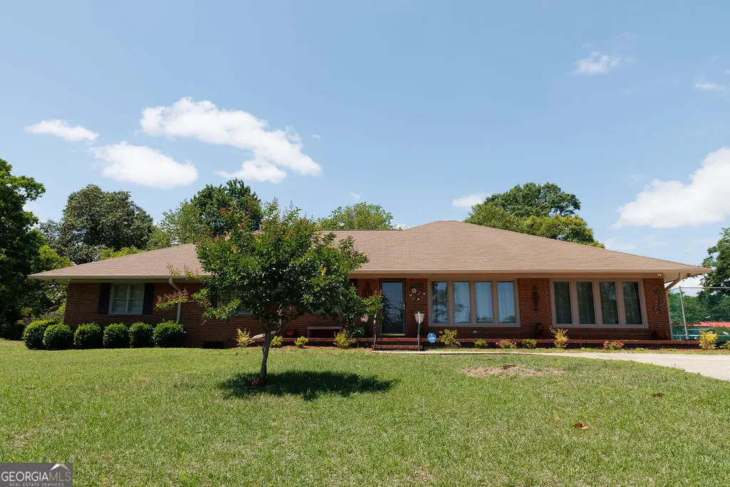 211 N Broad Street, Buena Vista, GA 31803 - #1