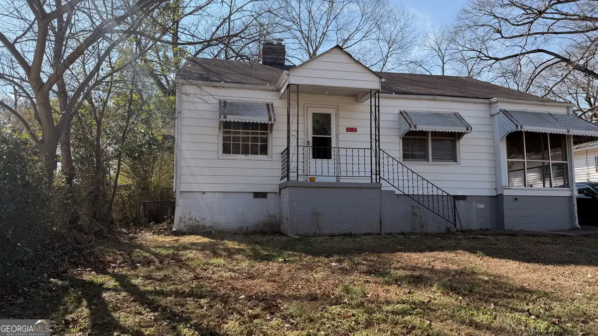 528 Lake Drive, Hapeville, GA 30354 - #1