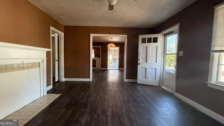 528 Lake Drive, Hapeville, GA 30354 - #2