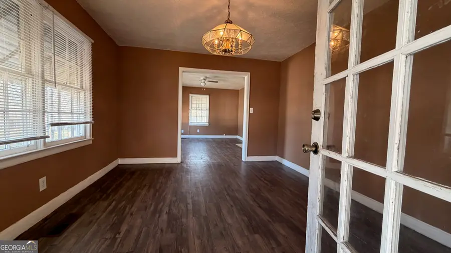 528 Lake Drive, Hapeville, GA 30354 - #3