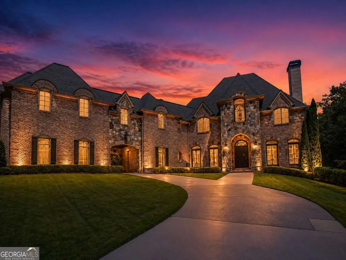 453 Londonberry Road, Atlanta, GA 30327 - #1