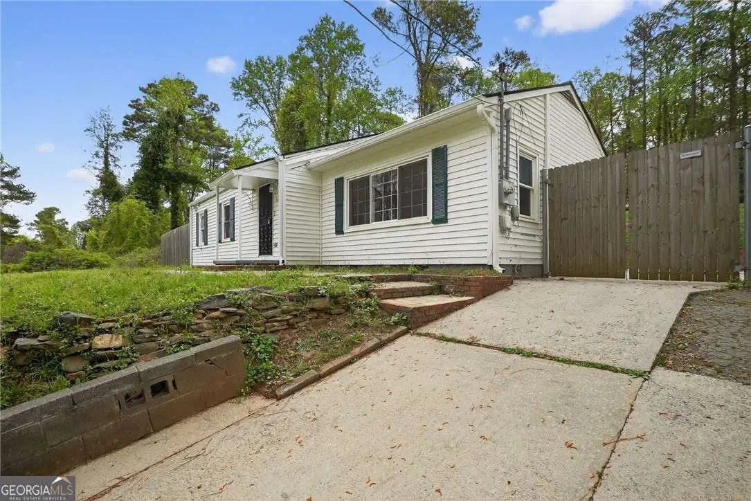 2252 Beecher Circle Sw, Atlanta, GA 30311 - #1