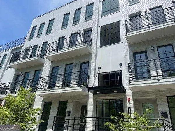 990 Bibbs Circle Nw #35, Atlanta, GA 30318