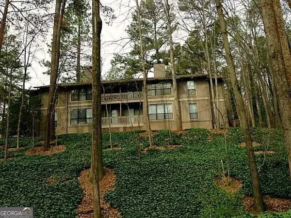 8740 Roswell Road #4A, Atlanta, GA 30350