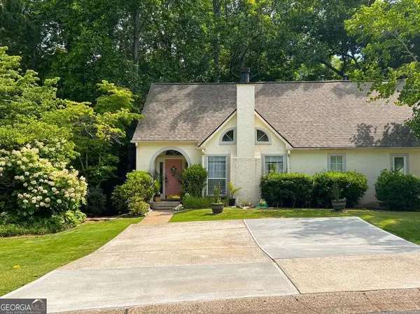 4135 Lake Mist Drive Nw, Kennesaw, GA 30144
