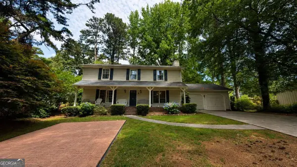 5281 Enchanted Cove Sw, Lilburn, GA 30047