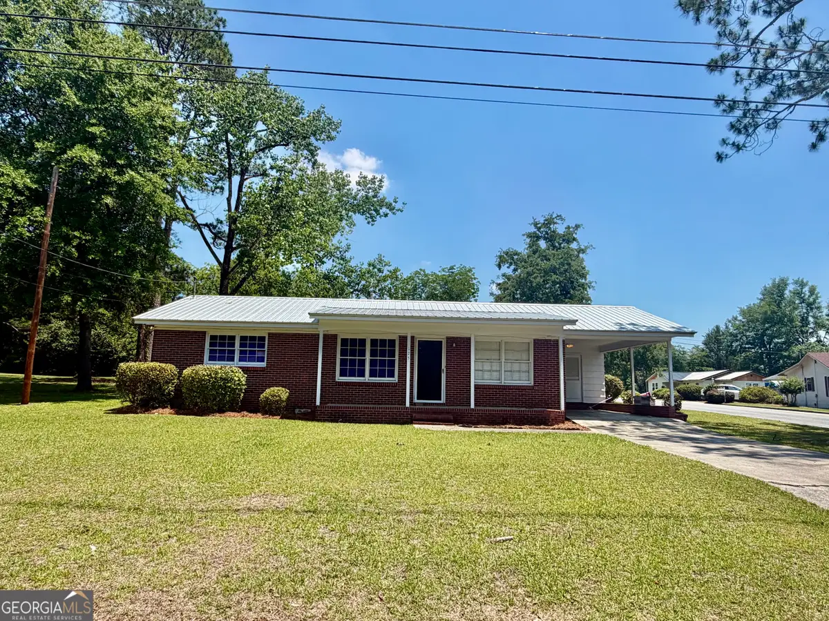 125 Fifth Avenue, McRae Helena, GA 31055 - #1