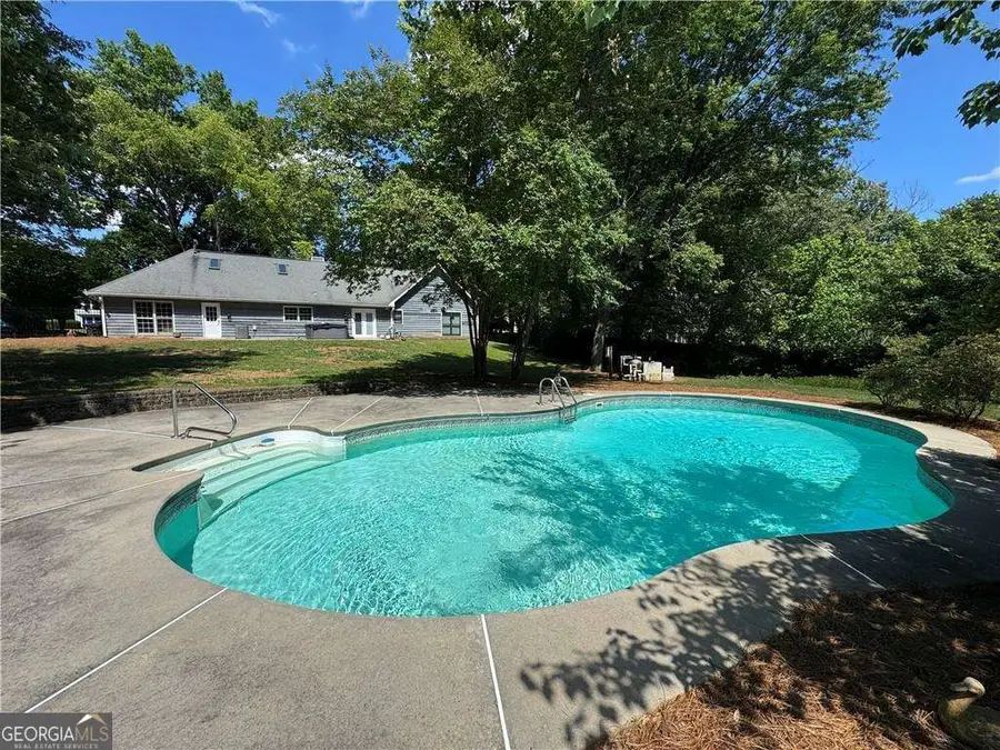 555 Saddle Creek Circle, Roswell, GA 30076 - #2