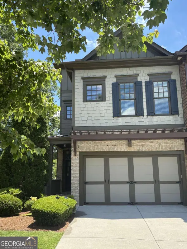 6957 Fellowship Lane, Flowery Branch, GA 30542