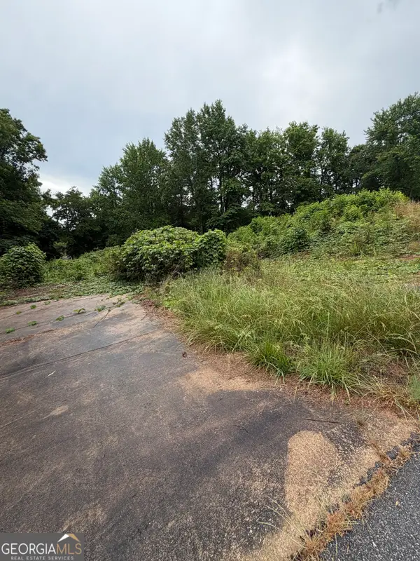2936 Bridge Drive, Gainesville, GA 30506
