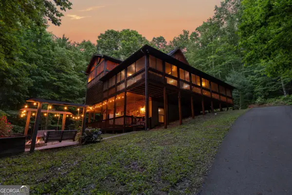 220 Solar Drive, Blue Ridge, GA 30513