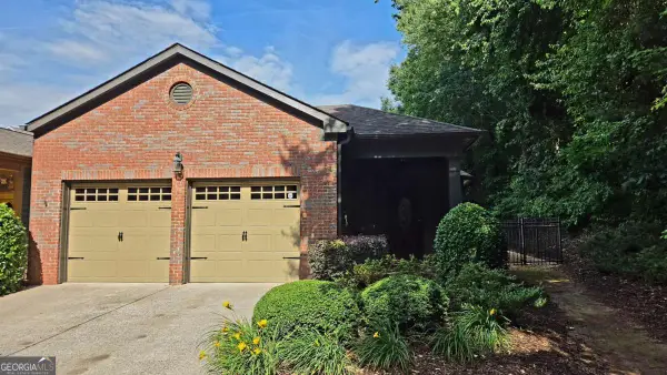300 Burkwood Lane, Acworth, GA 30102